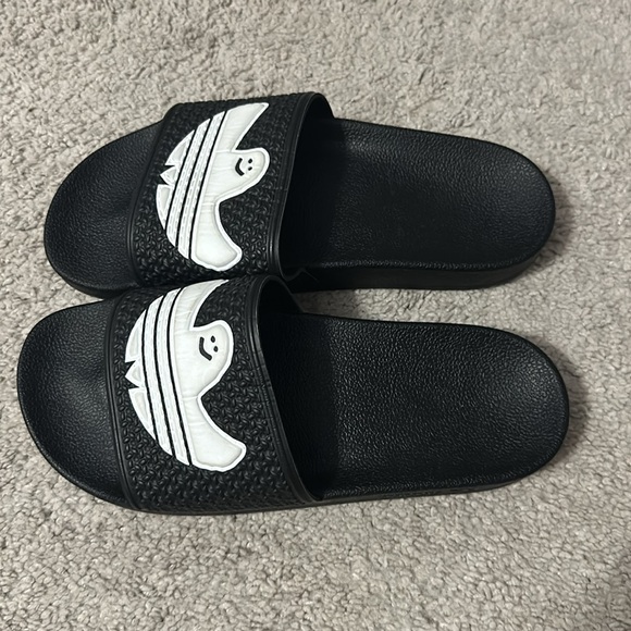 Adidas Men slides - Picture 2 of 4